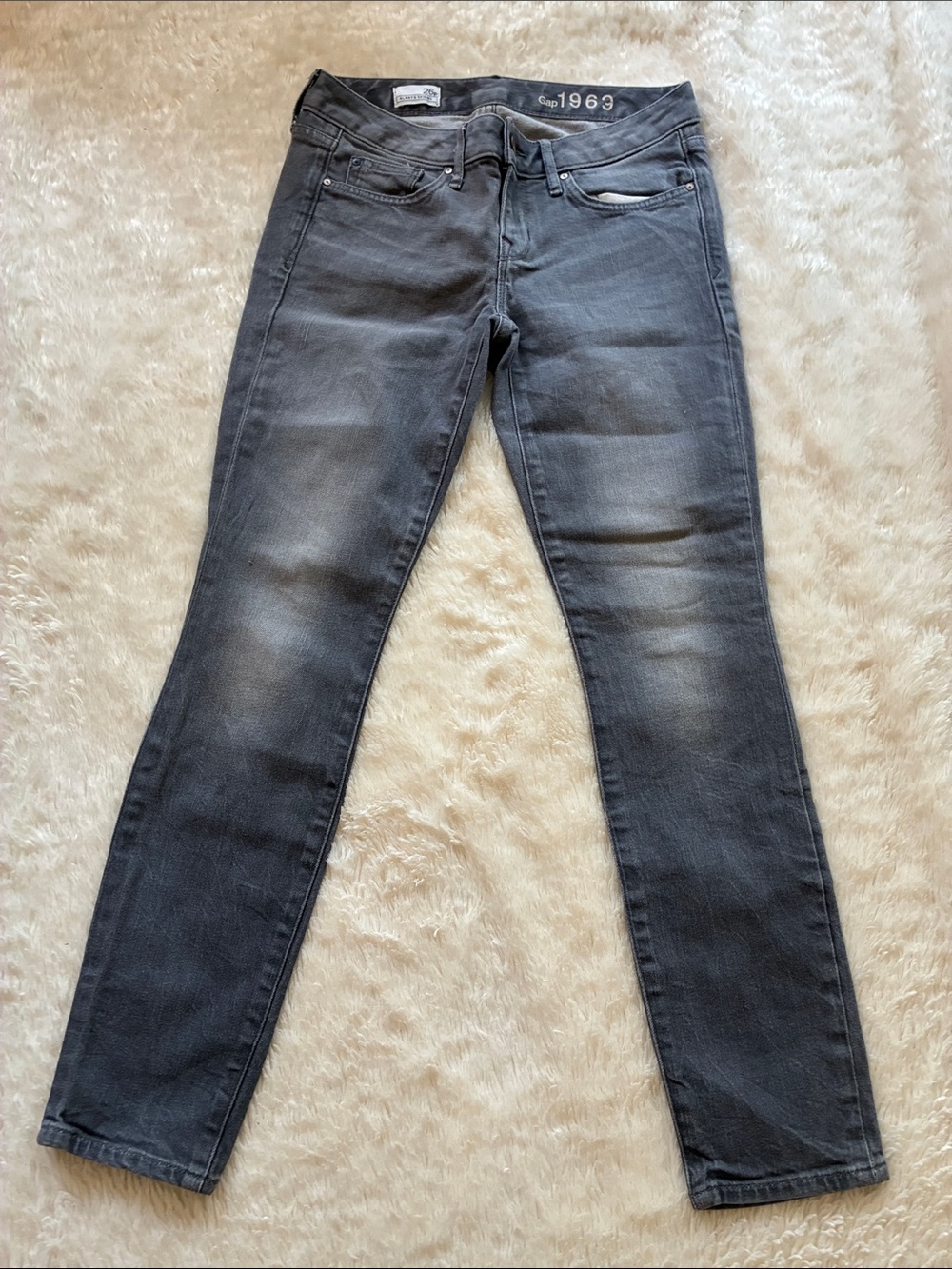 GAP Women's Washed Gray Skinny Jeans